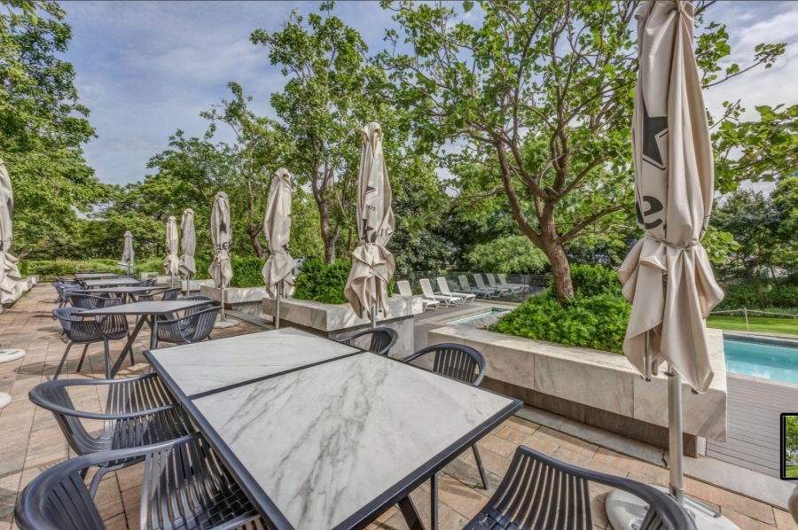 To Let 2 Bedroom Property for Rent in Sandhurst Gauteng