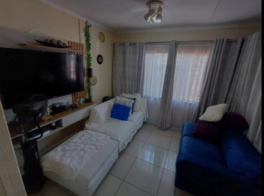2 Bedroom Property for Sale in Elandspoort Gauteng