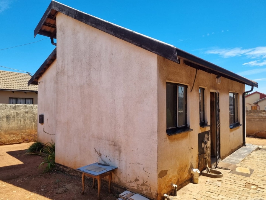 2 Bedroom Property for Sale in Mfundo Park Gauteng