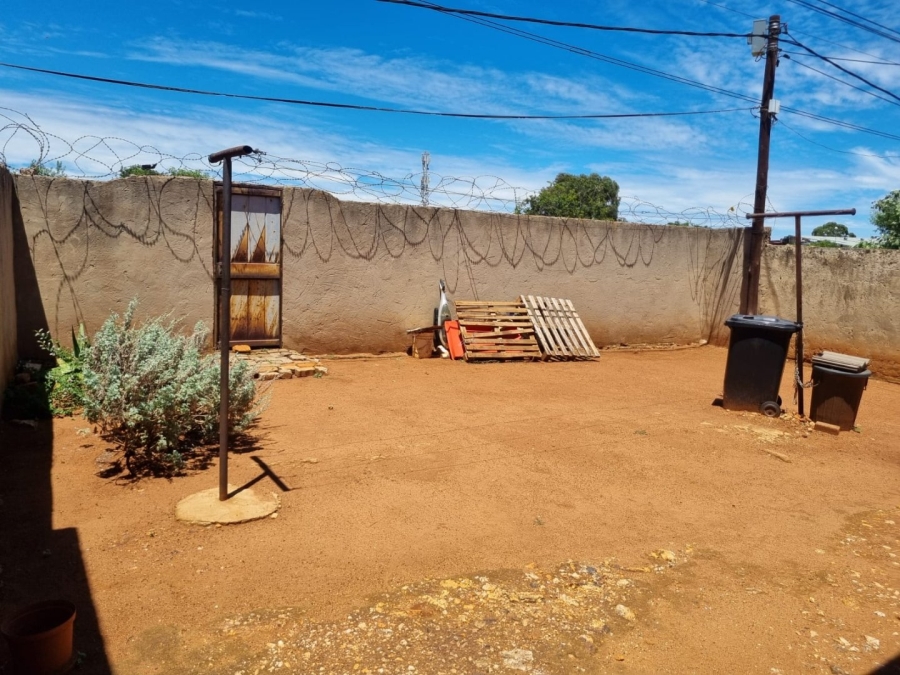 2 Bedroom Property for Sale in Mfundo Park Gauteng