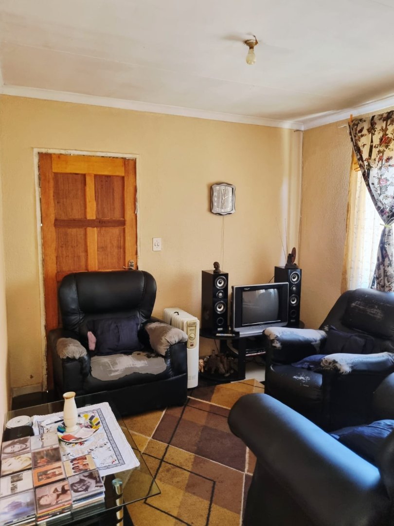 2 Bedroom Property for Sale in Mfundo Park Gauteng