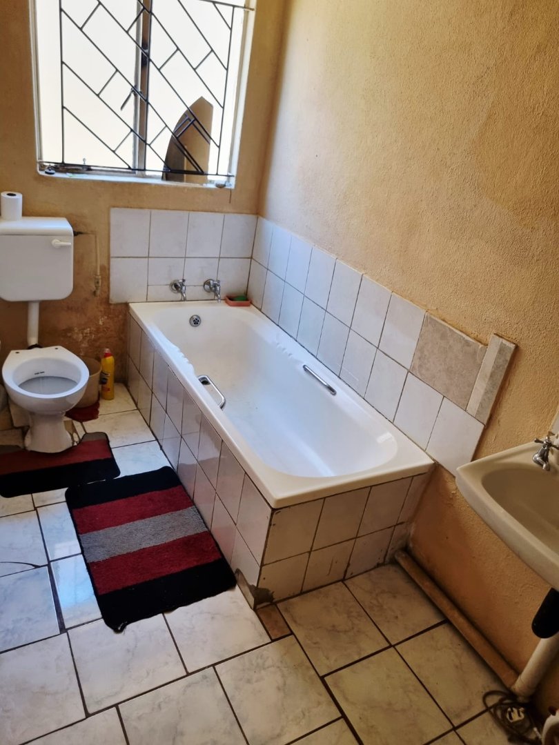 2 Bedroom Property for Sale in Mfundo Park Gauteng