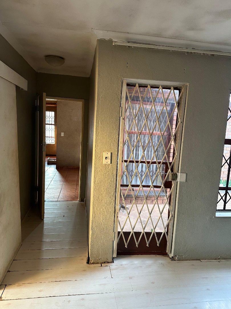 2 Bedroom Property for Sale in Mfundo Park Gauteng