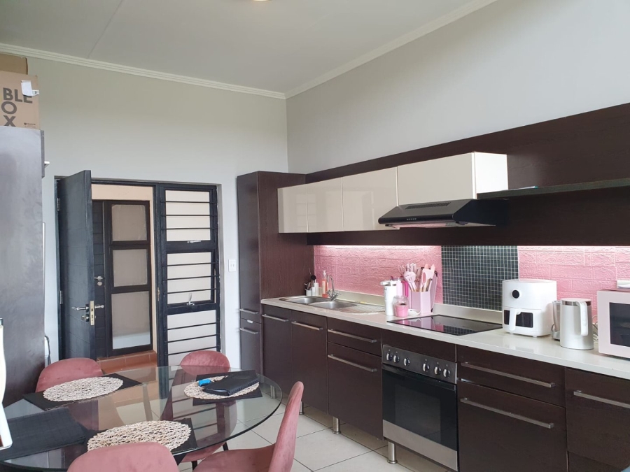 1 Bedroom Property for Sale in Greenstone Hill Gauteng