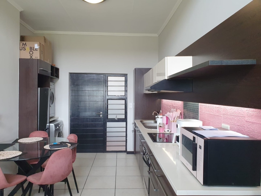 1 Bedroom Property for Sale in Greenstone Hill Gauteng