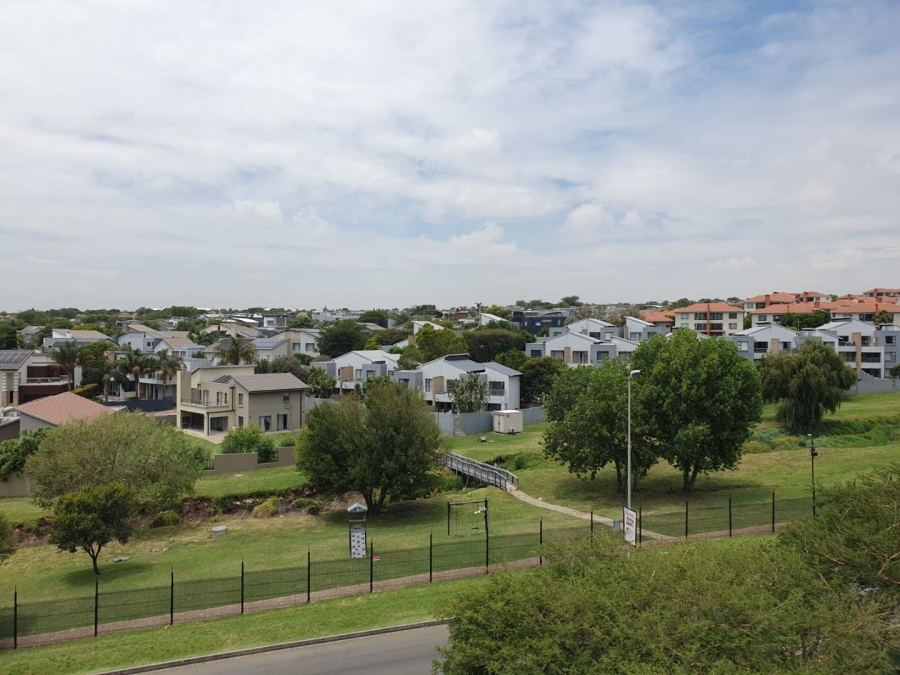 1 Bedroom Property for Sale in Greenstone Hill Gauteng