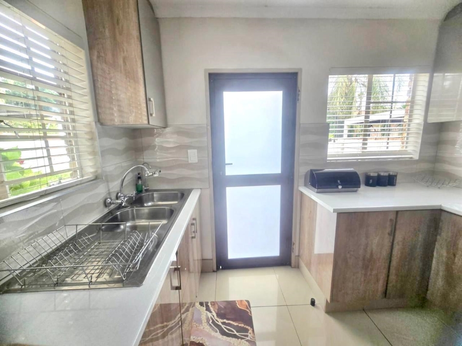 To Let 2 Bedroom Property for Rent in Eldoraigne Gauteng