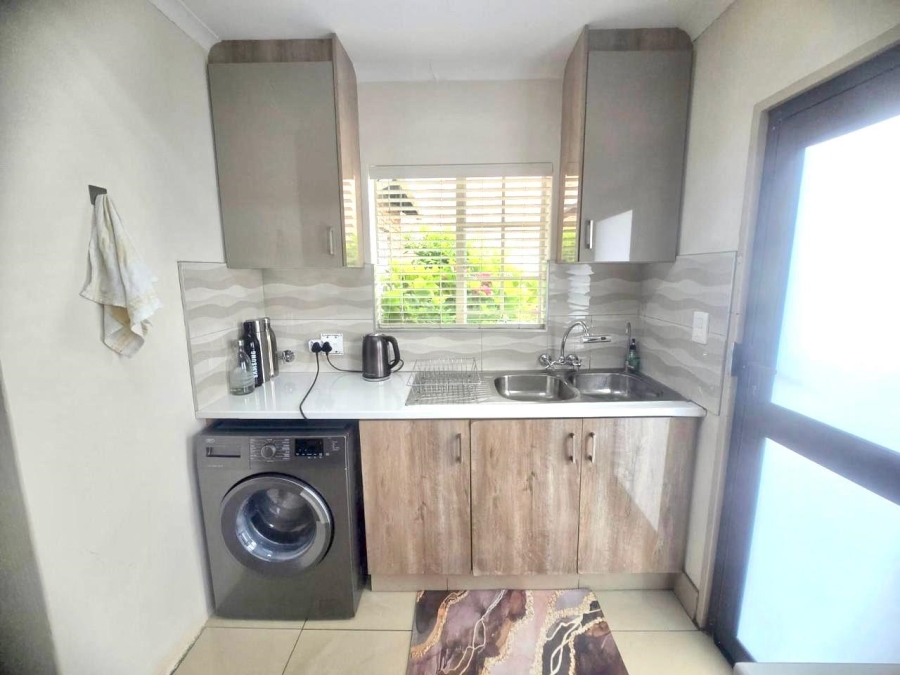 To Let 2 Bedroom Property for Rent in Eldoraigne Gauteng