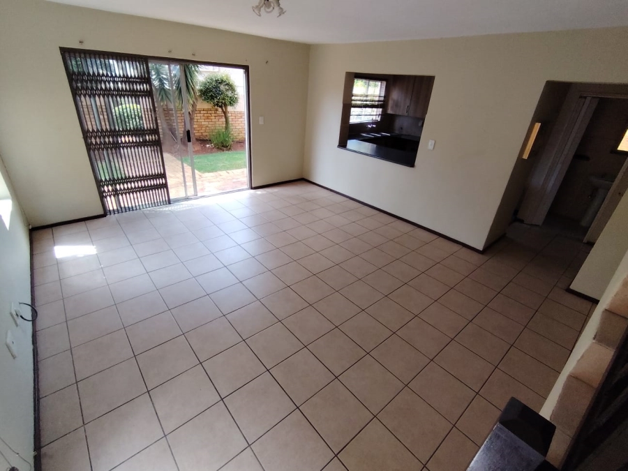 3 Bedroom Property for Sale in Heuwelsig Estate Gauteng