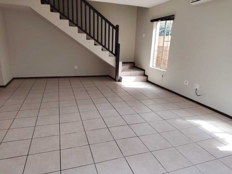 3 Bedroom Property for Sale in Heuwelsig Estate Gauteng