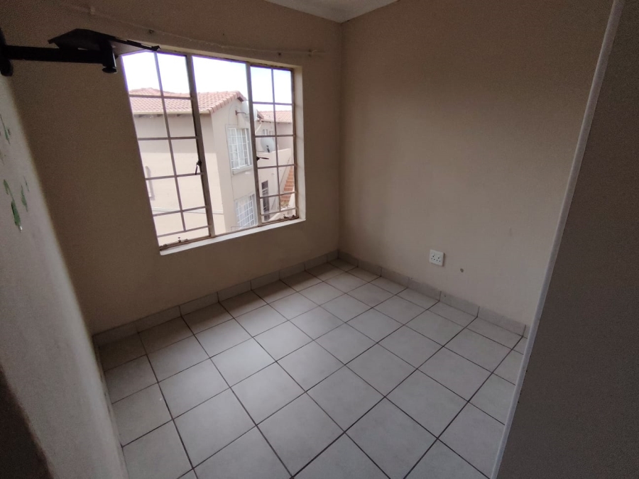 3 Bedroom Property for Sale in Heuwelsig Estate Gauteng