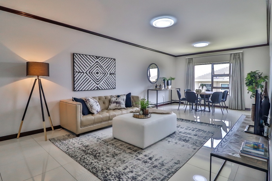 To Let 2 Bedroom Property for Rent in Broadacres Gauteng