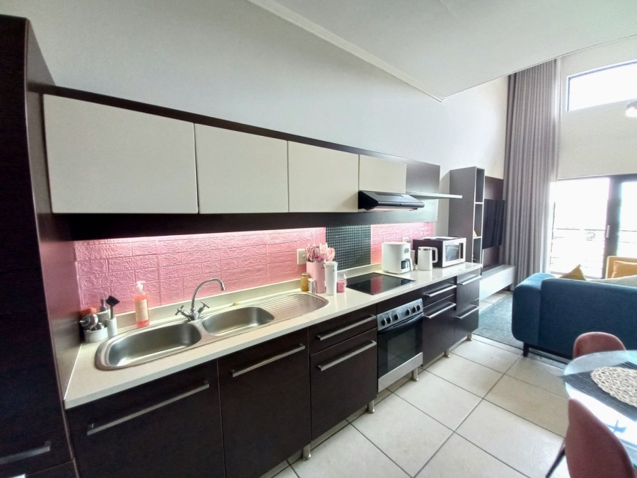 1 Bedroom Property for Sale in Greenstone Hill Gauteng