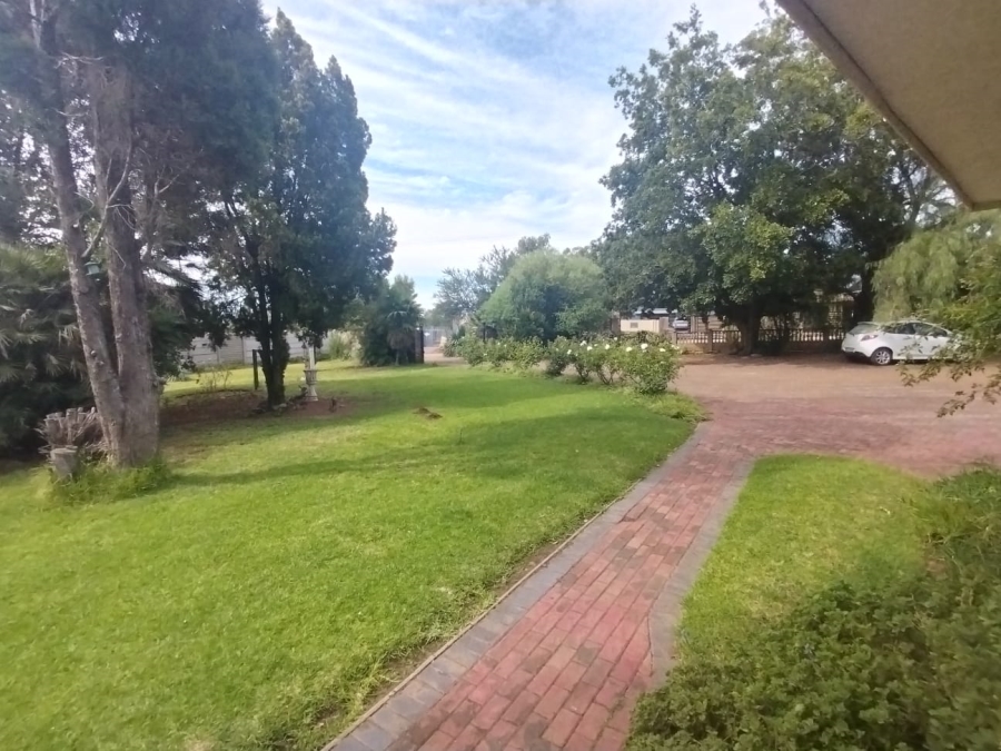 4 Bedroom Property for Sale in Riversdale Gauteng