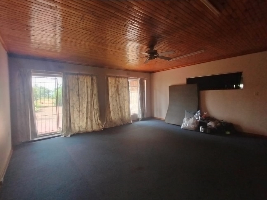 4 Bedroom Property for Sale in Riversdale Gauteng