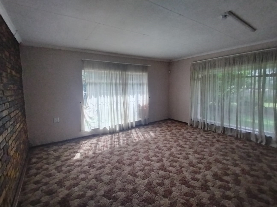 4 Bedroom Property for Sale in Riversdale Gauteng