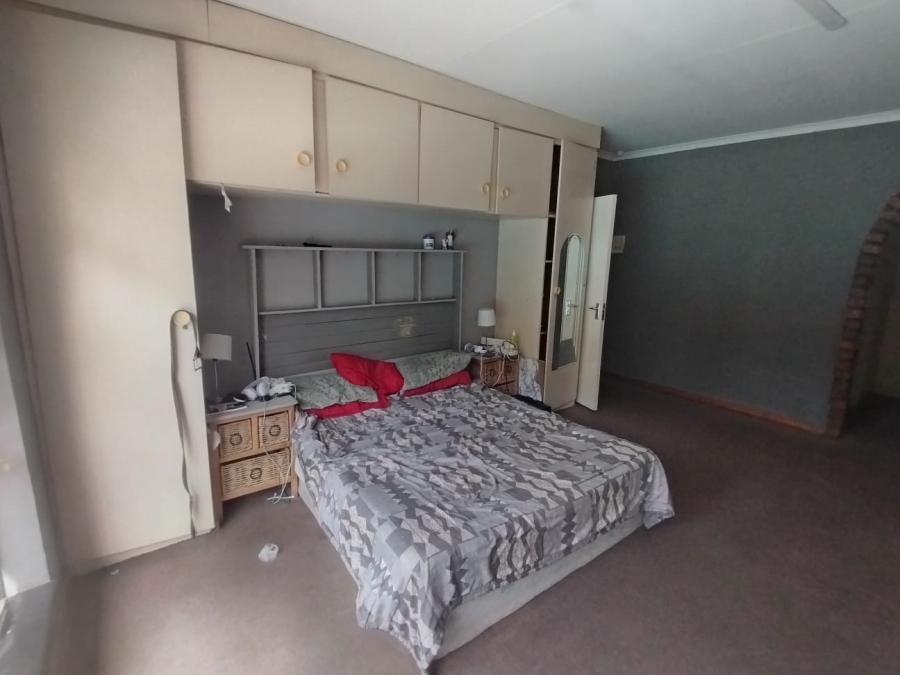 4 Bedroom Property for Sale in Riversdale Gauteng