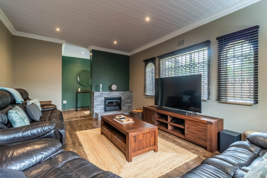 4 Bedroom Property for Sale in Edenvale Central Gauteng