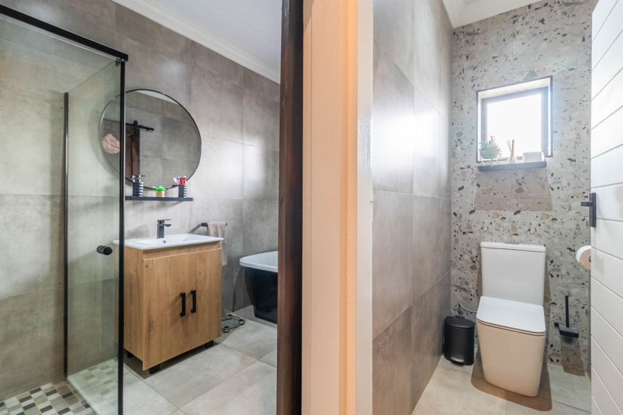 4 Bedroom Property for Sale in Edenvale Central Gauteng