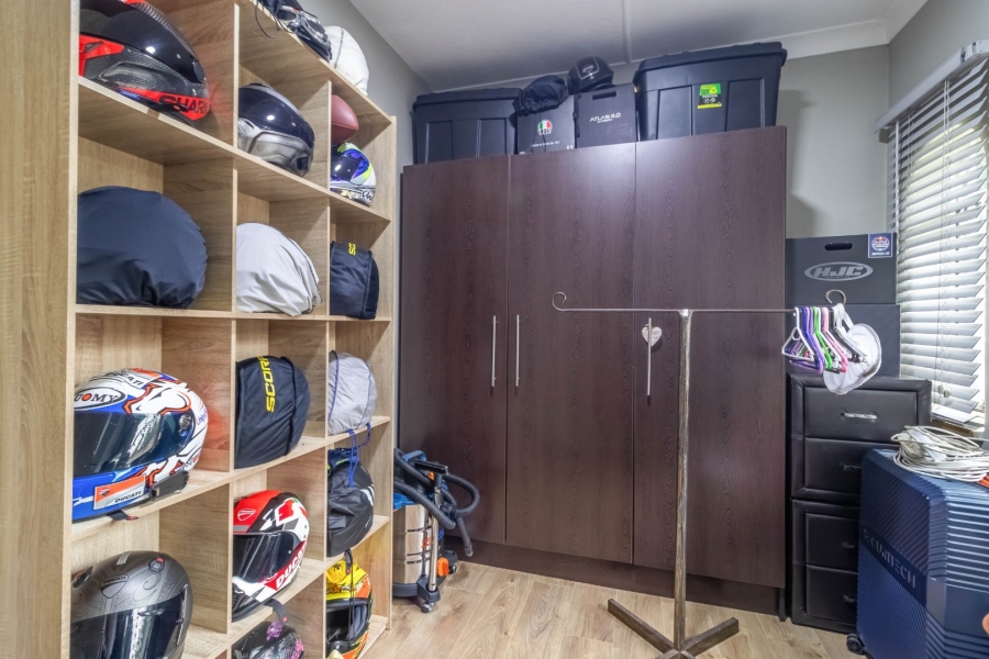 4 Bedroom Property for Sale in Edenvale Central Gauteng