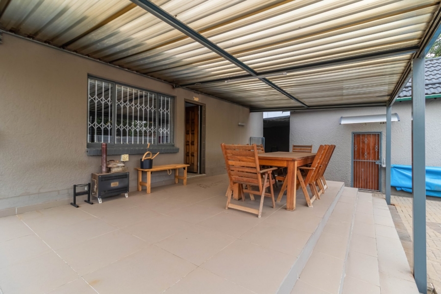 4 Bedroom Property for Sale in Edenvale Central Gauteng