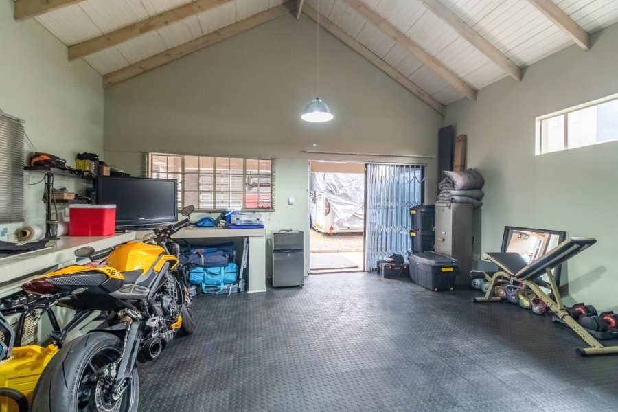 4 Bedroom Property for Sale in Edenvale Central Gauteng