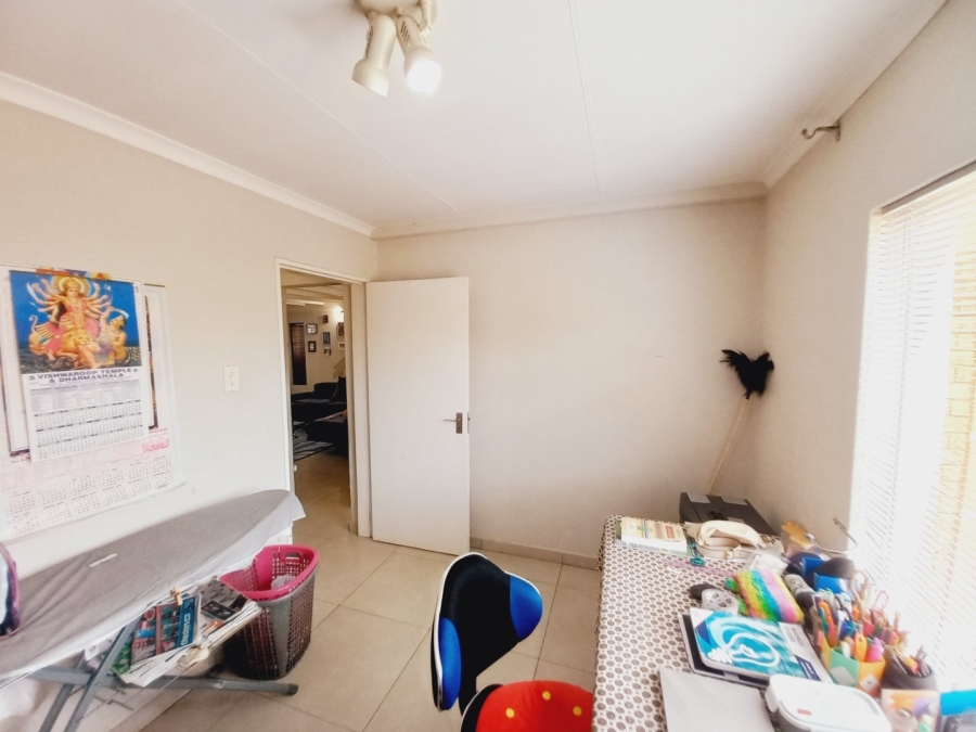 5 Bedroom Property for Sale in Eden Glen Gauteng