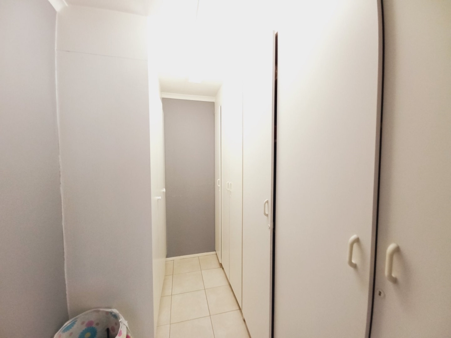 5 Bedroom Property for Sale in Eden Glen Gauteng