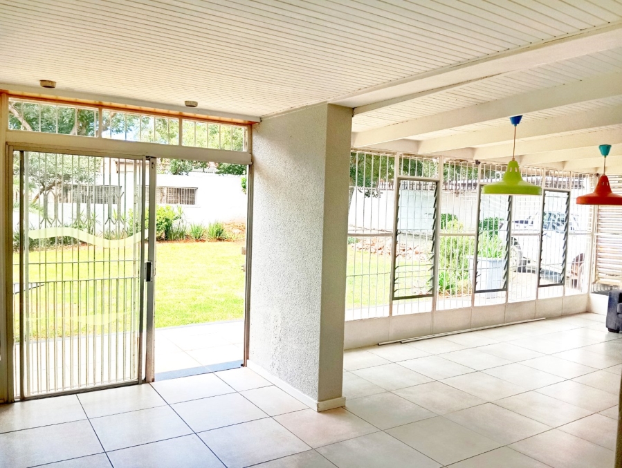 To Let 3 Bedroom Property for Rent in Florida Gauteng