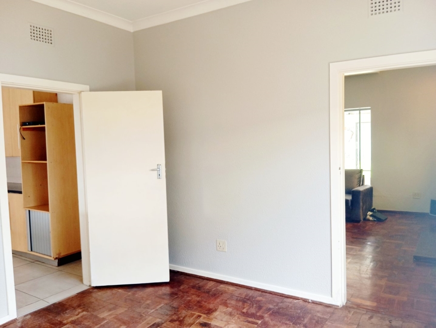 To Let 3 Bedroom Property for Rent in Florida Gauteng