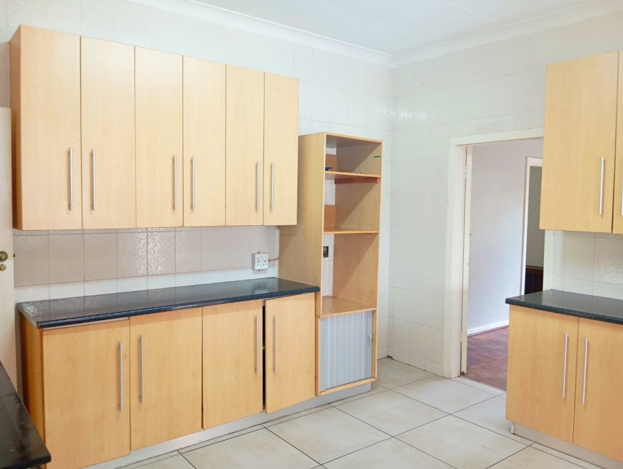 To Let 3 Bedroom Property for Rent in Florida Gauteng