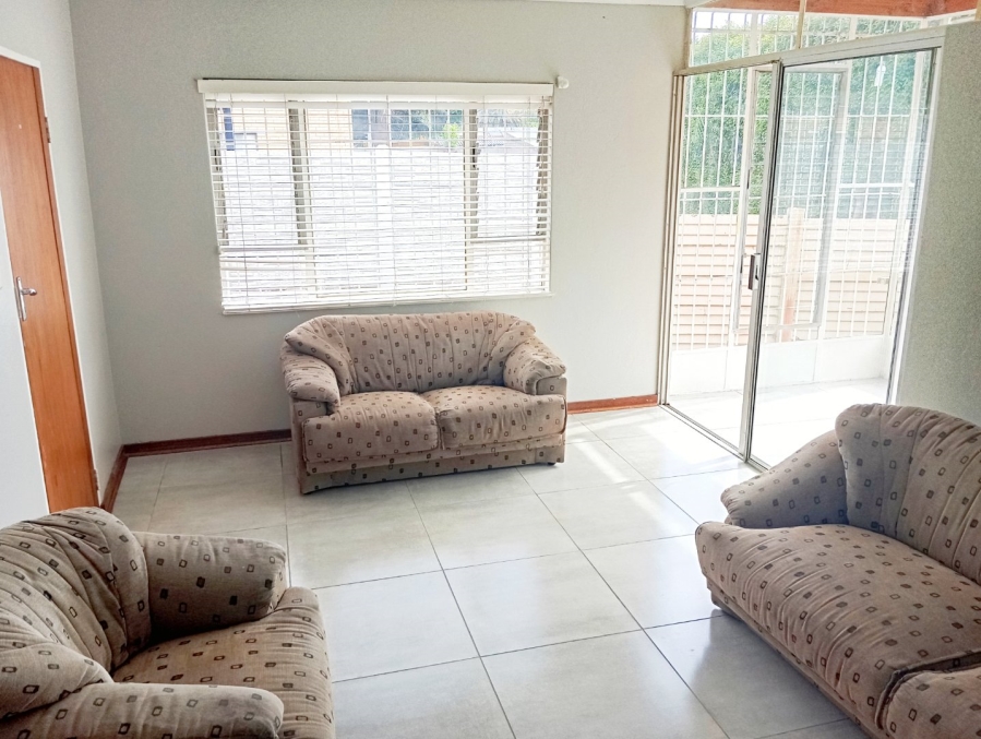 To Let 3 Bedroom Property for Rent in Florida Gauteng