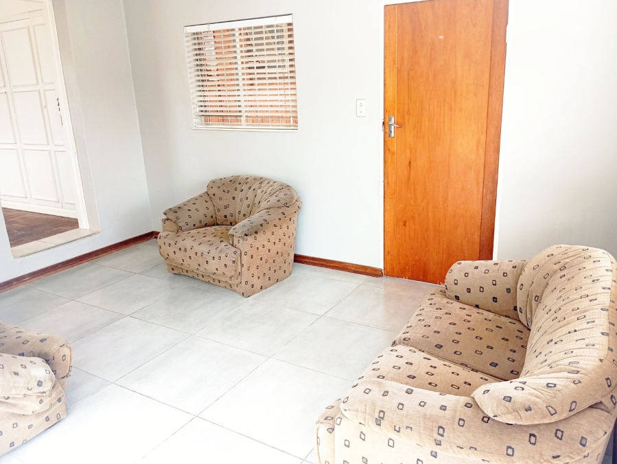 To Let 3 Bedroom Property for Rent in Florida Gauteng