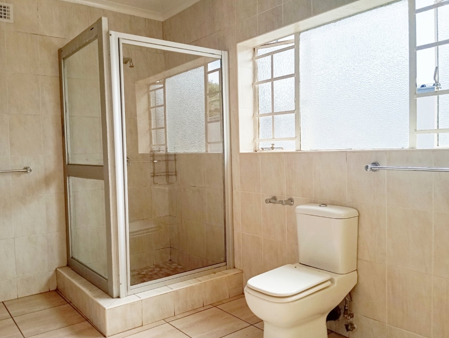 To Let 3 Bedroom Property for Rent in Florida Gauteng