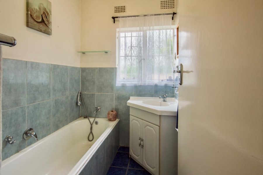 3 Bedroom Property for Sale in Eden Glen Gauteng