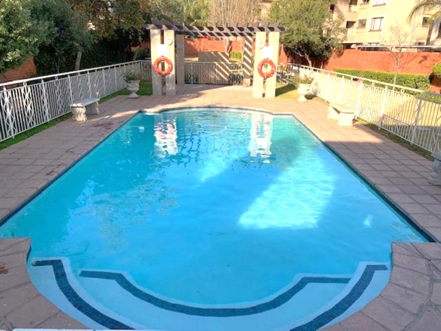 2 Bedroom Property for Sale in Sunninghill Gauteng