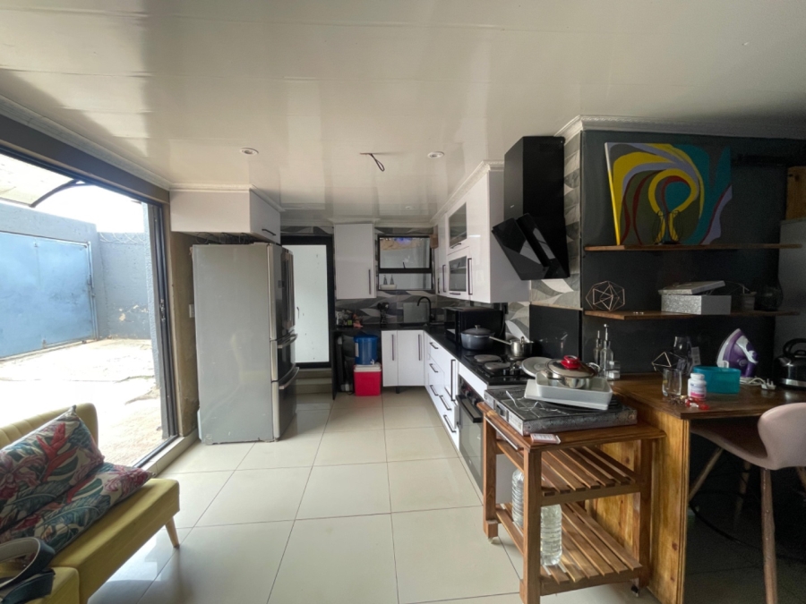 4 Bedroom Property for Sale in Zola Gauteng