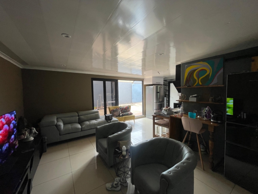 4 Bedroom Property for Sale in Zola Gauteng