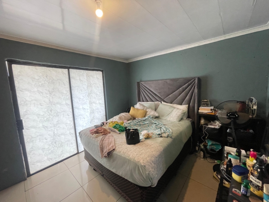 4 Bedroom Property for Sale in Zola Gauteng