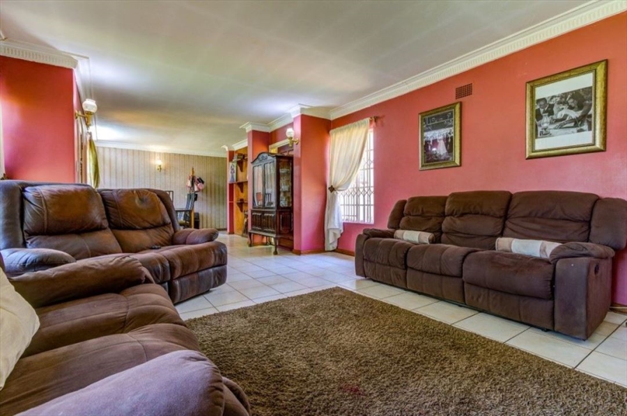 4 Bedroom Property for Sale in Bonaero Park Gauteng