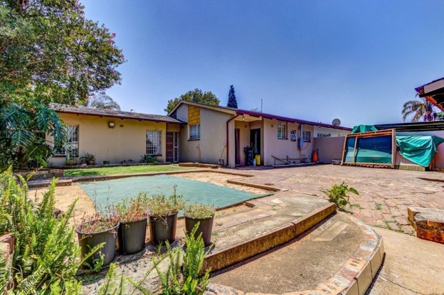 4 Bedroom Property for Sale in Bonaero Park Gauteng