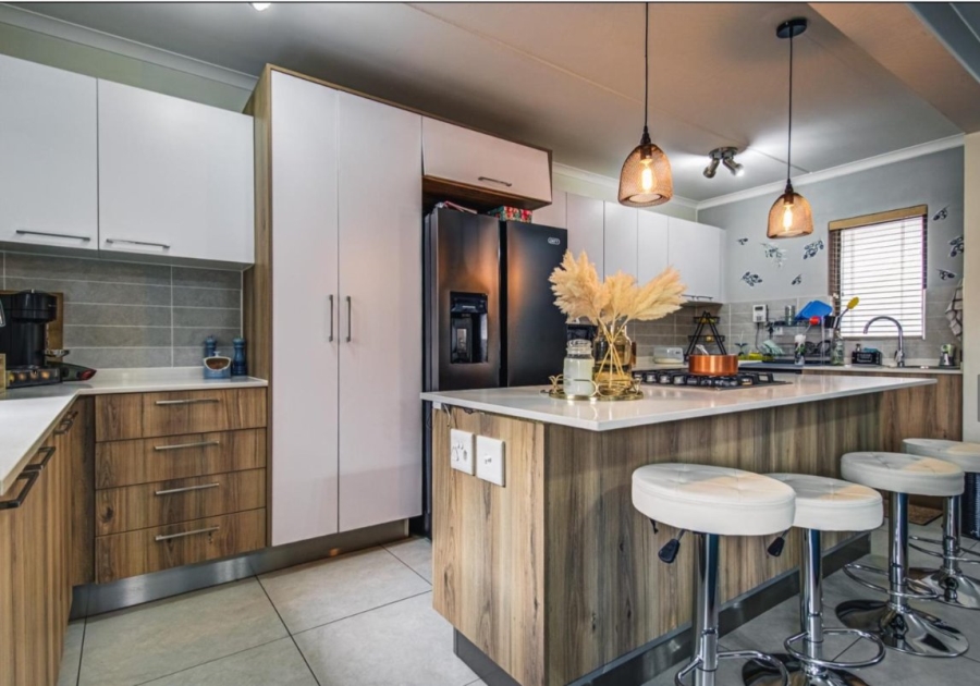 3 Bedroom Property for Sale in Modderfontein Gauteng