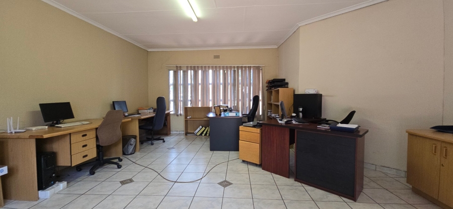 To Let commercial Property for Rent in Brackenhurst Gauteng