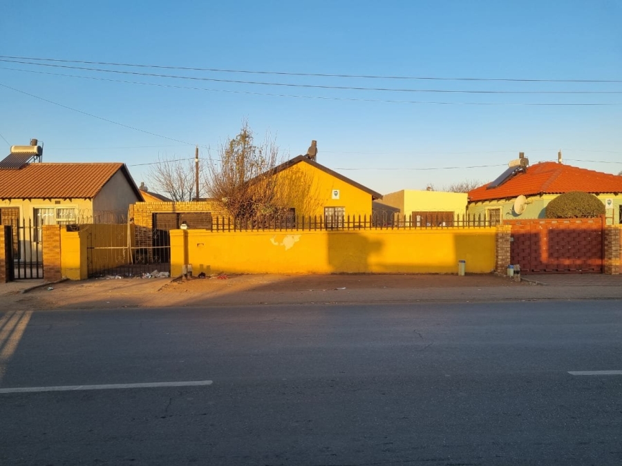 2 Bedroom Property for Sale in Othandweni Gauteng