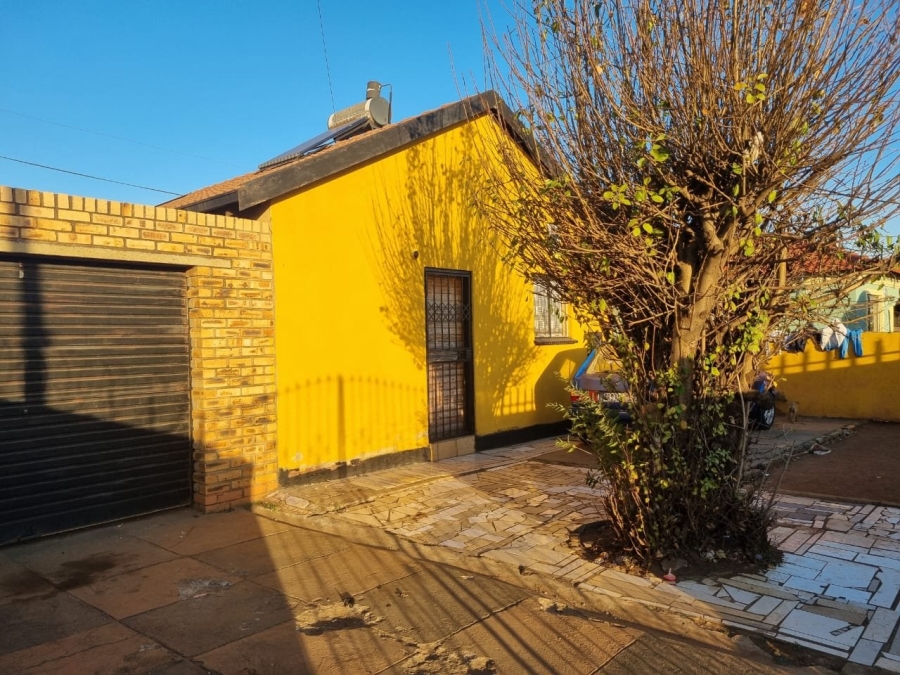 2 Bedroom Property for Sale in Othandweni Gauteng