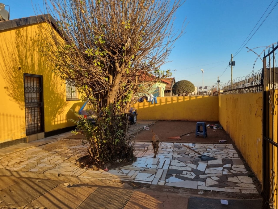 2 Bedroom Property for Sale in Othandweni Gauteng