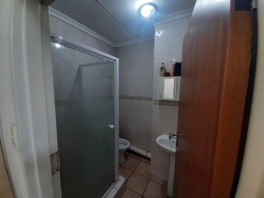 1 Bedroom Property for Sale in Hillcrest Gauteng