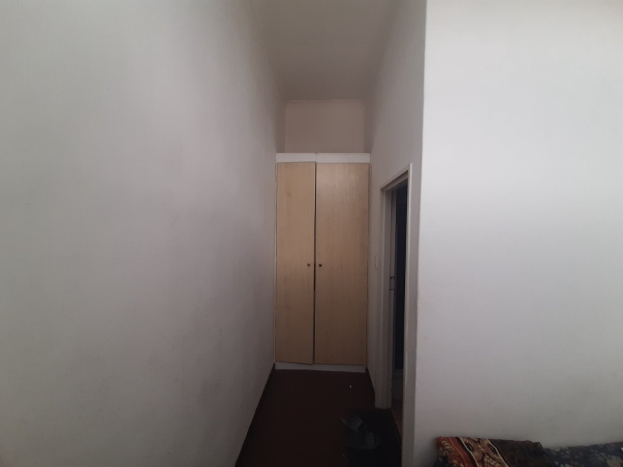 1 Bedroom Property for Sale in Hillcrest Gauteng