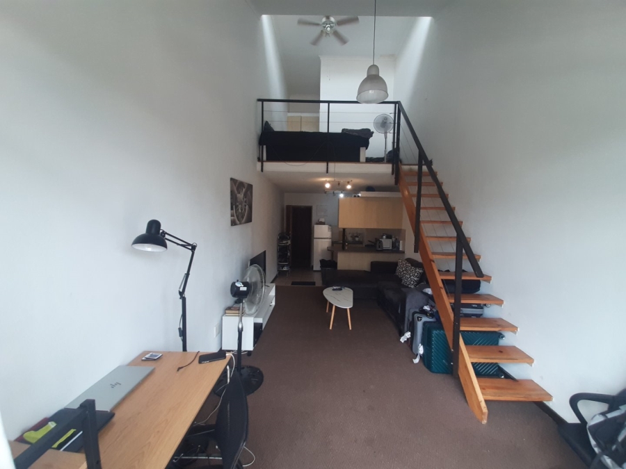 1 Bedroom Property for Sale in Hillcrest Gauteng