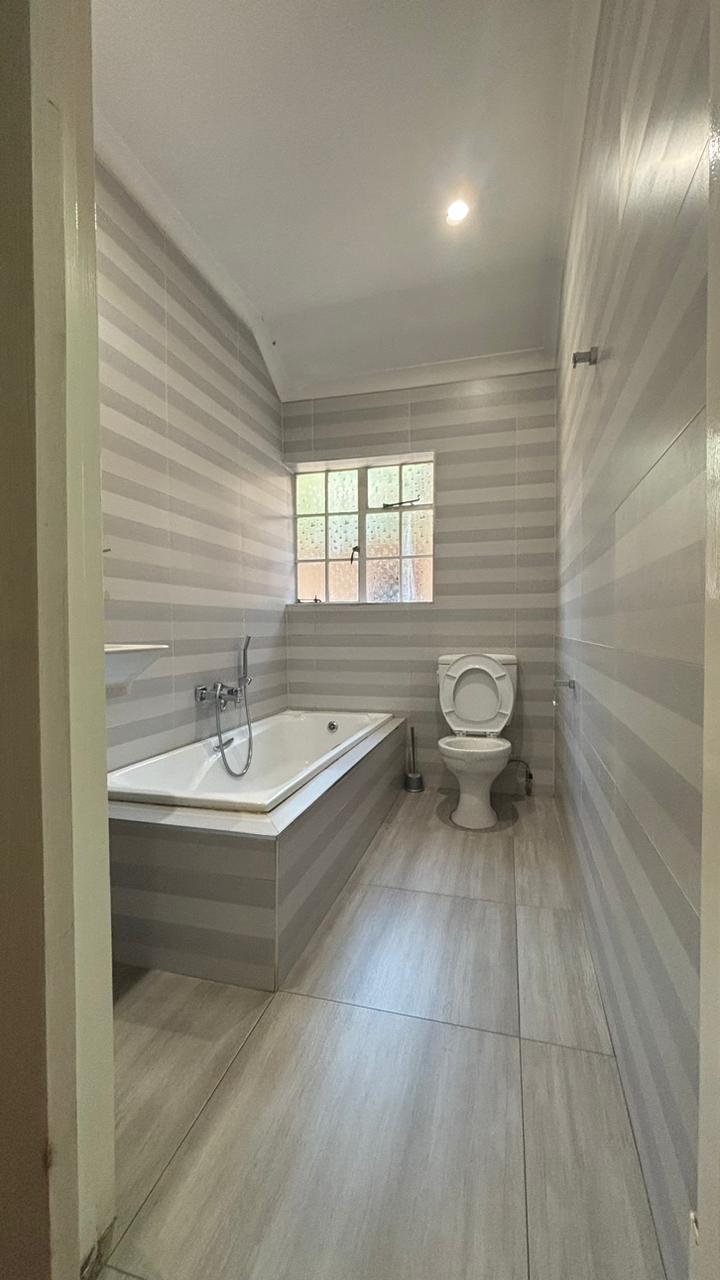 To Let 3 Bedroom Property for Rent in Mondeor Gauteng